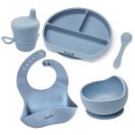 Szilikon baba étkészlet tálkával, tányérral, pohárral, előkével és kanállal – pasztell kék – Dodoli
